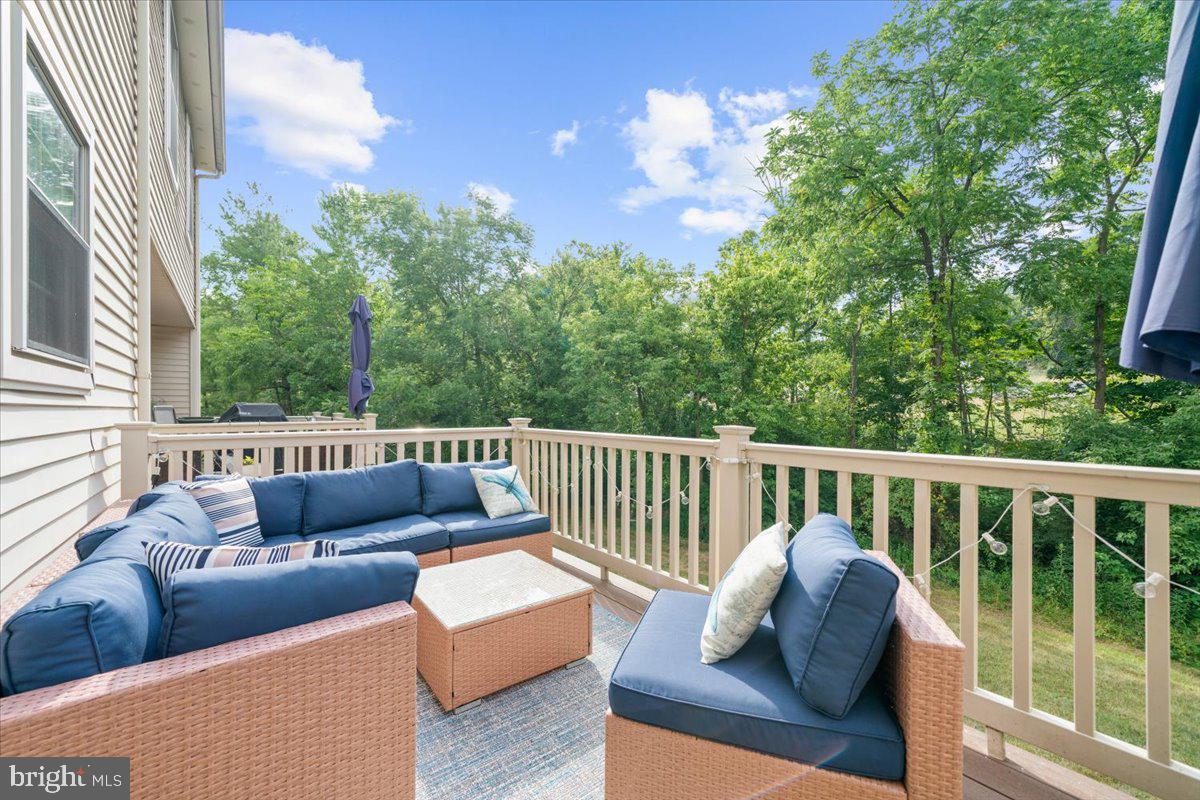 1161 MAPLE GLEN CIRCLE