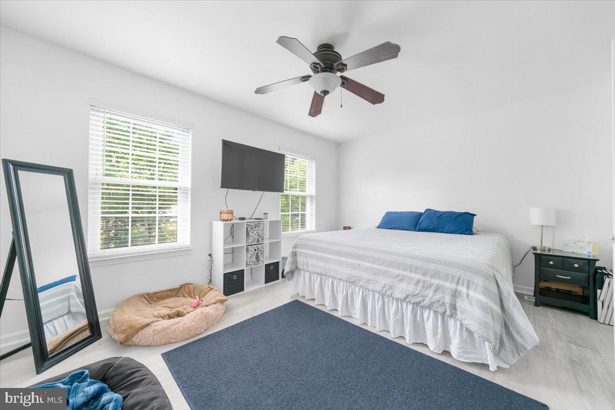 1161 MAPLE GLEN CIRCLE