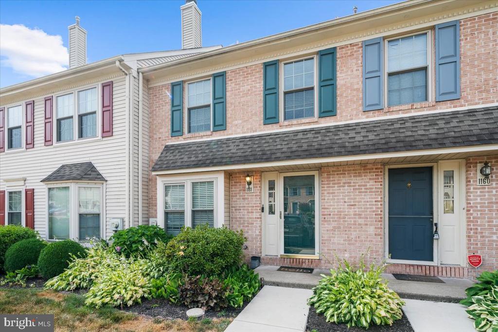 1161 MAPLE GLEN CIRCLE