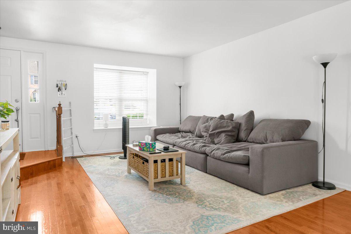 1161 MAPLE GLEN CIRCLE