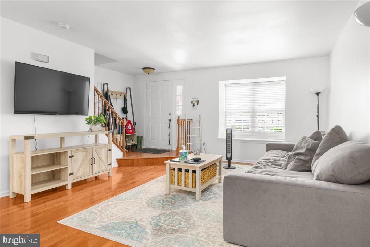 1161 MAPLE GLEN CIRCLE