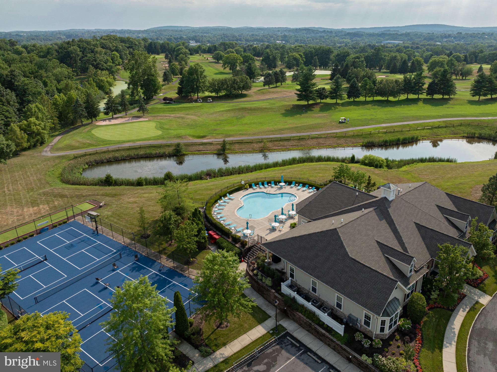 424 PEBBLE BEACH DRIVE