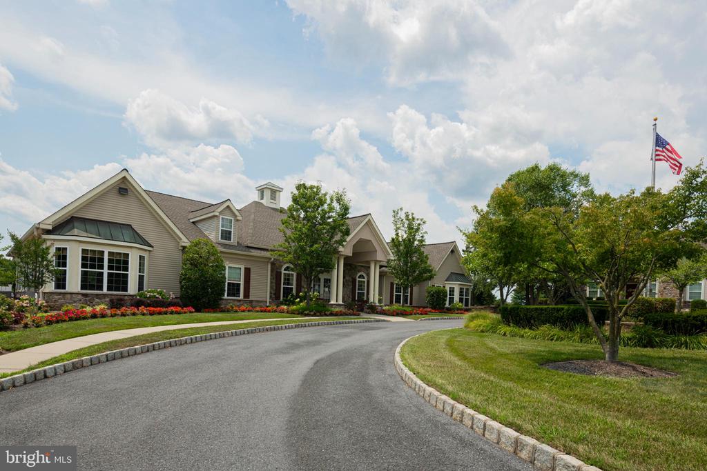 424 PEBBLE BEACH DRIVE