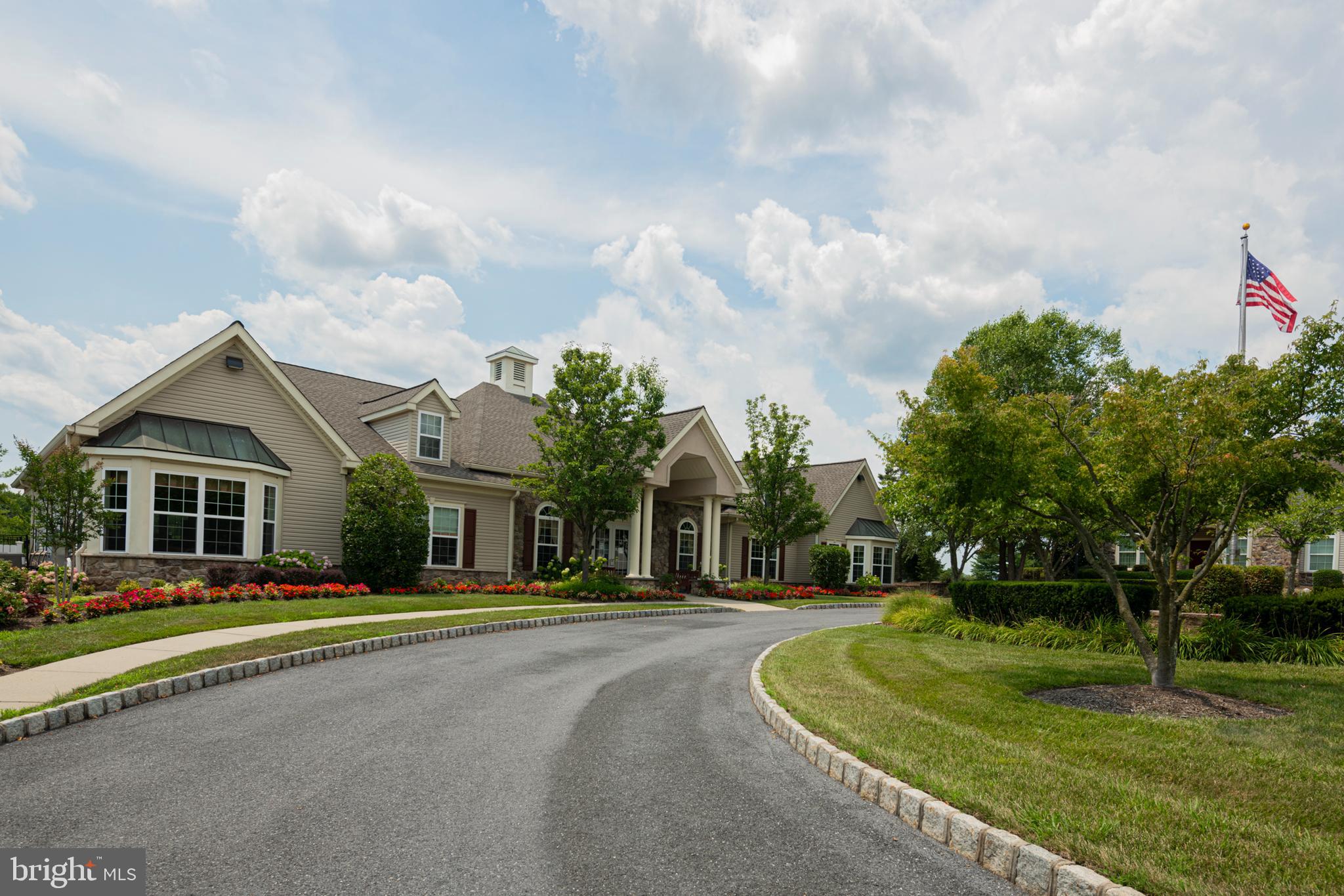 424 PEBBLE BEACH DRIVE