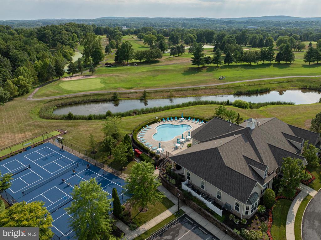 424 PEBBLE BEACH DRIVE