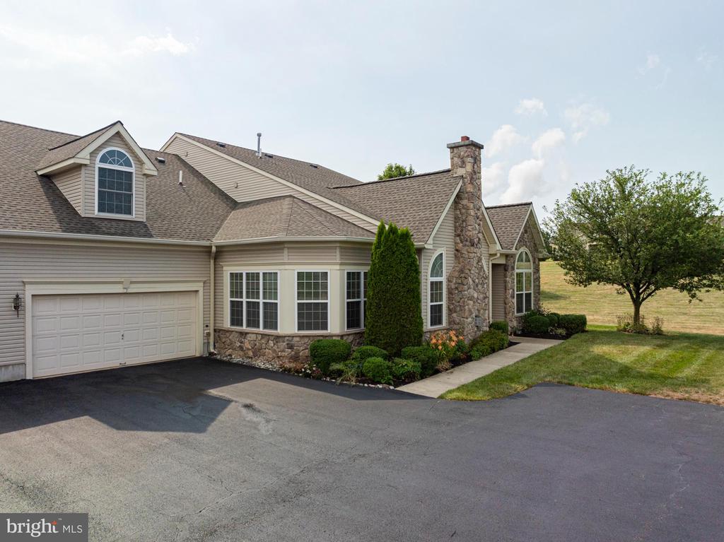 424 PEBBLE BEACH DRIVE