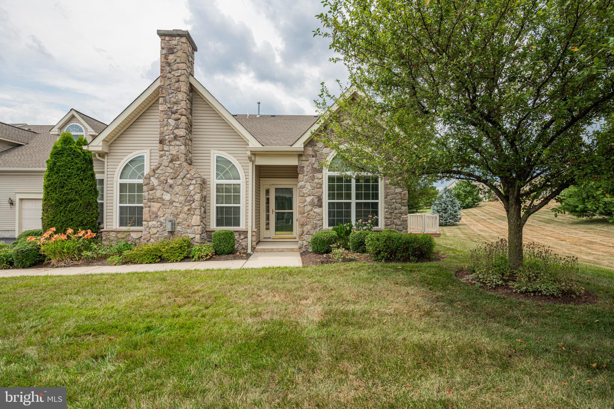 424 PEBBLE BEACH DRIVE