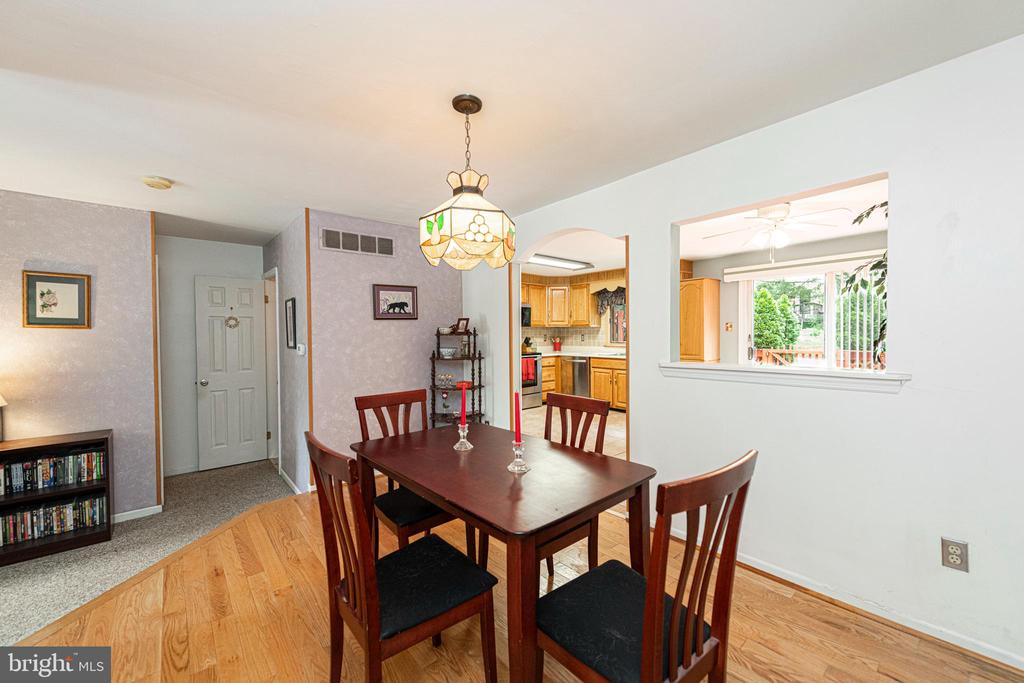 4175 RITTENHOUSE LANE