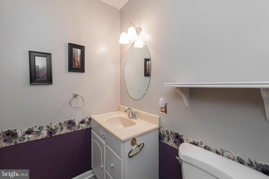 4175 RITTENHOUSE LANE