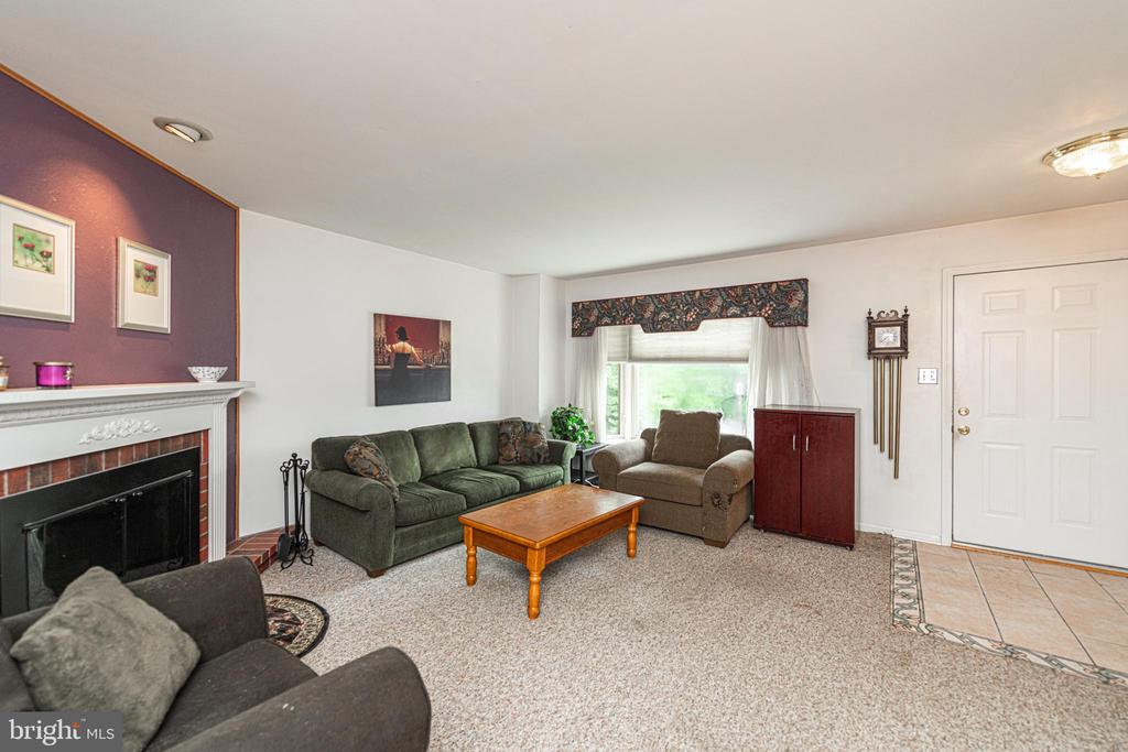 4175 RITTENHOUSE LANE
