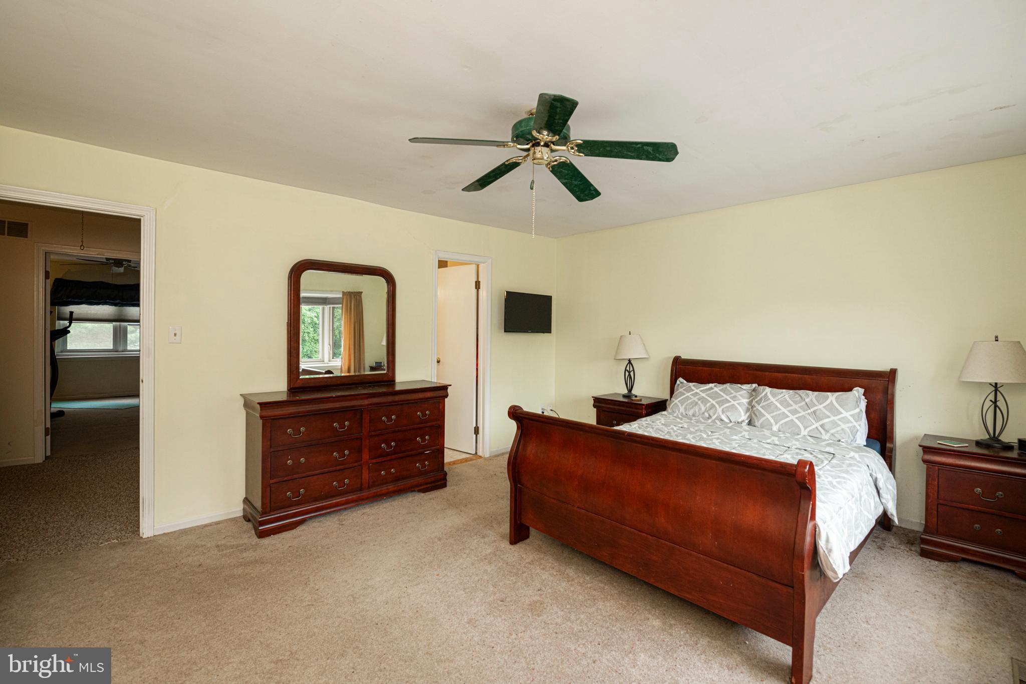 4175 RITTENHOUSE LANE