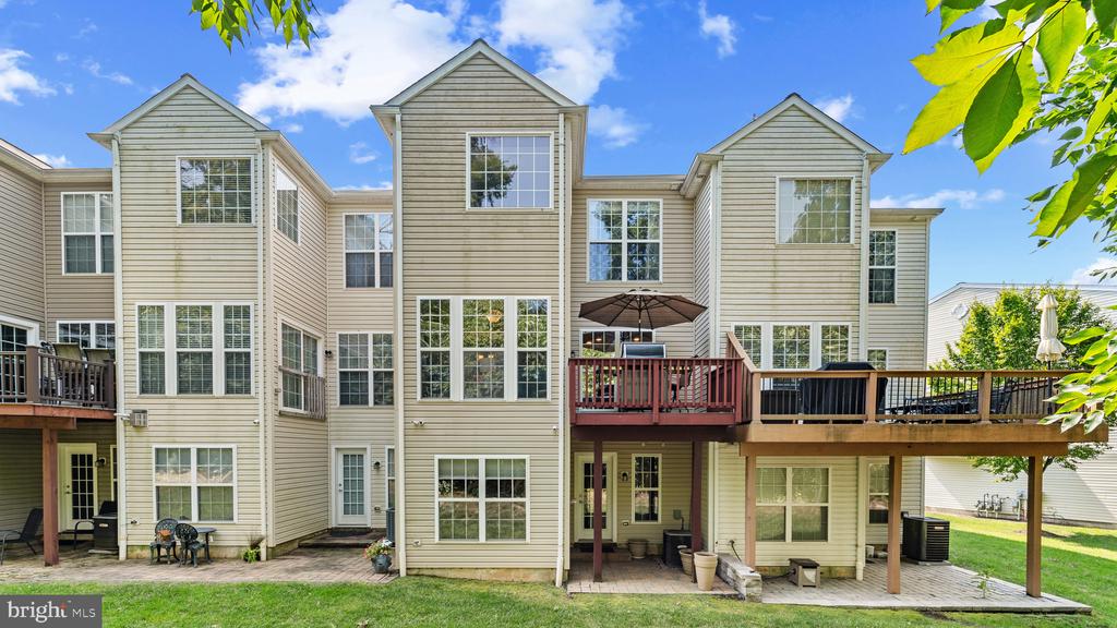 202 HUDSON DRIVE