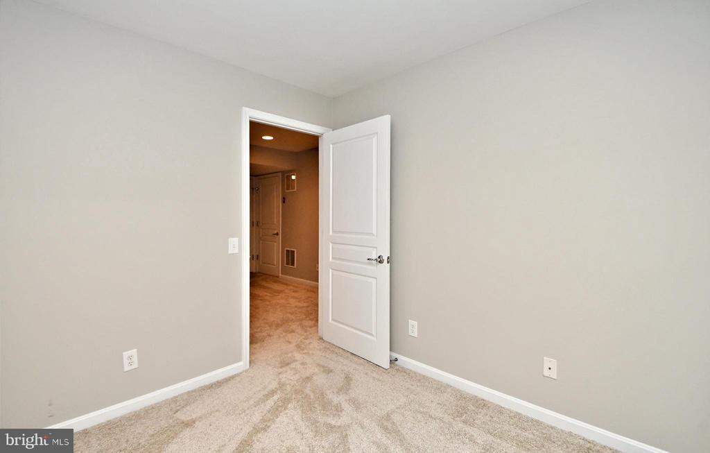 202 HUDSON DRIVE
