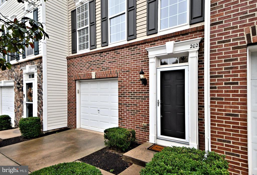 202 HUDSON DRIVE