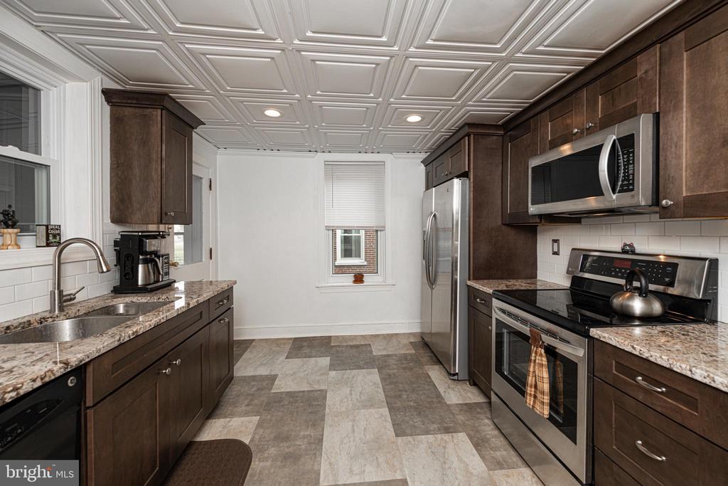 741 WALNUT STREET