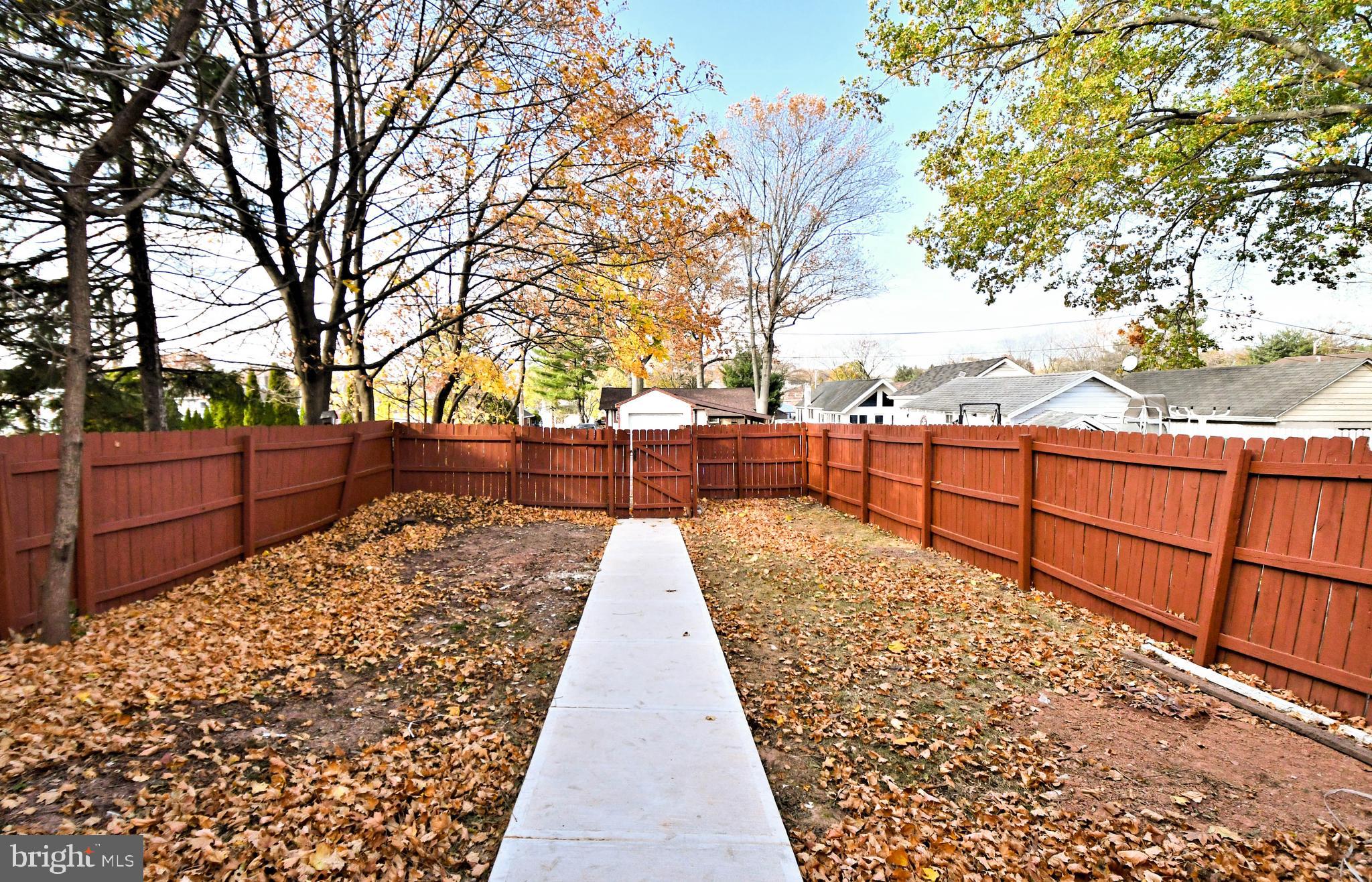 709 N CHARLOTTE STREET