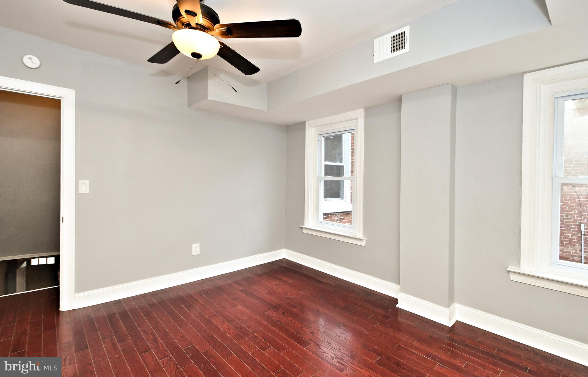 709 N CHARLOTTE STREET