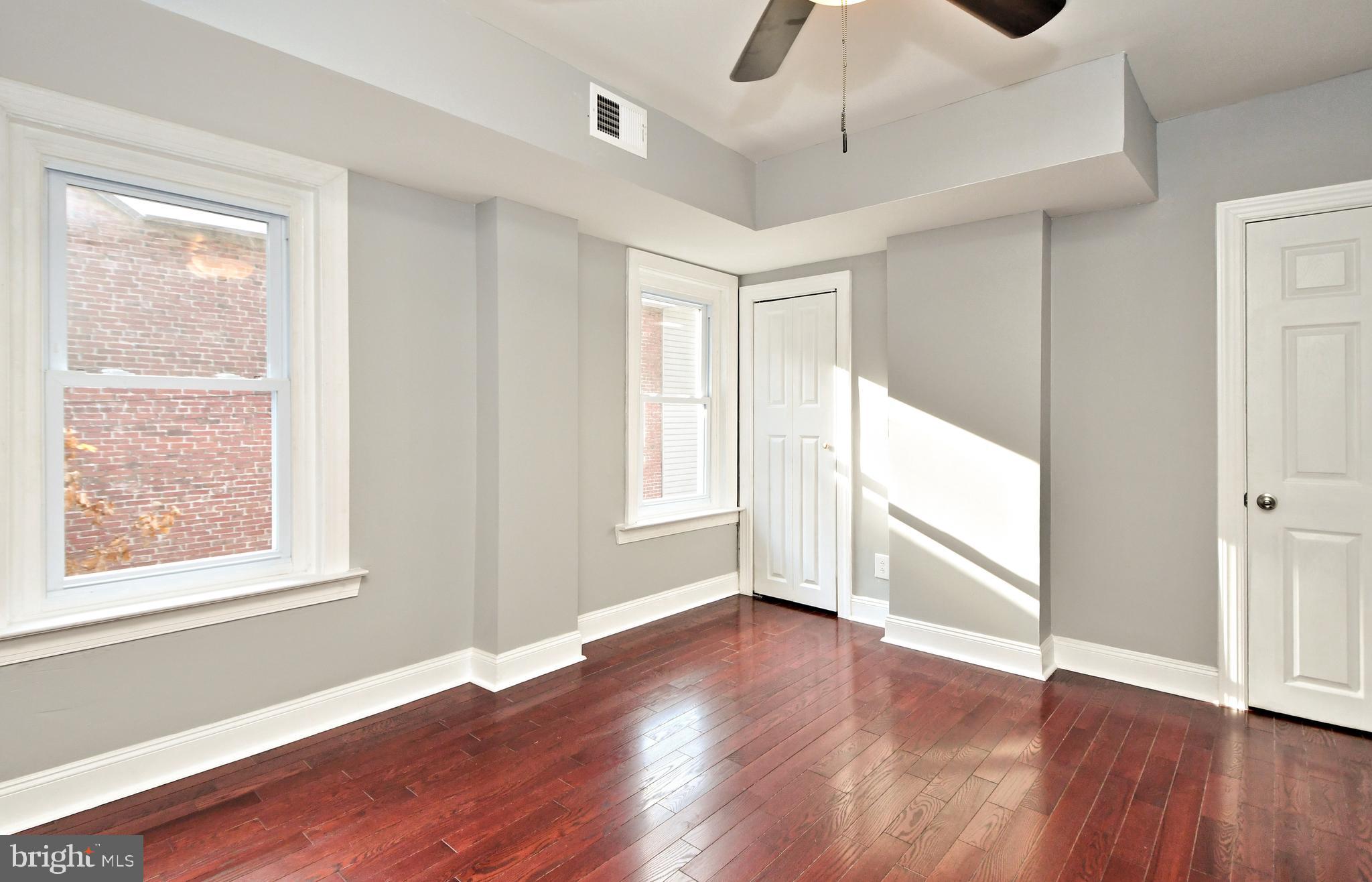 709 N CHARLOTTE STREET