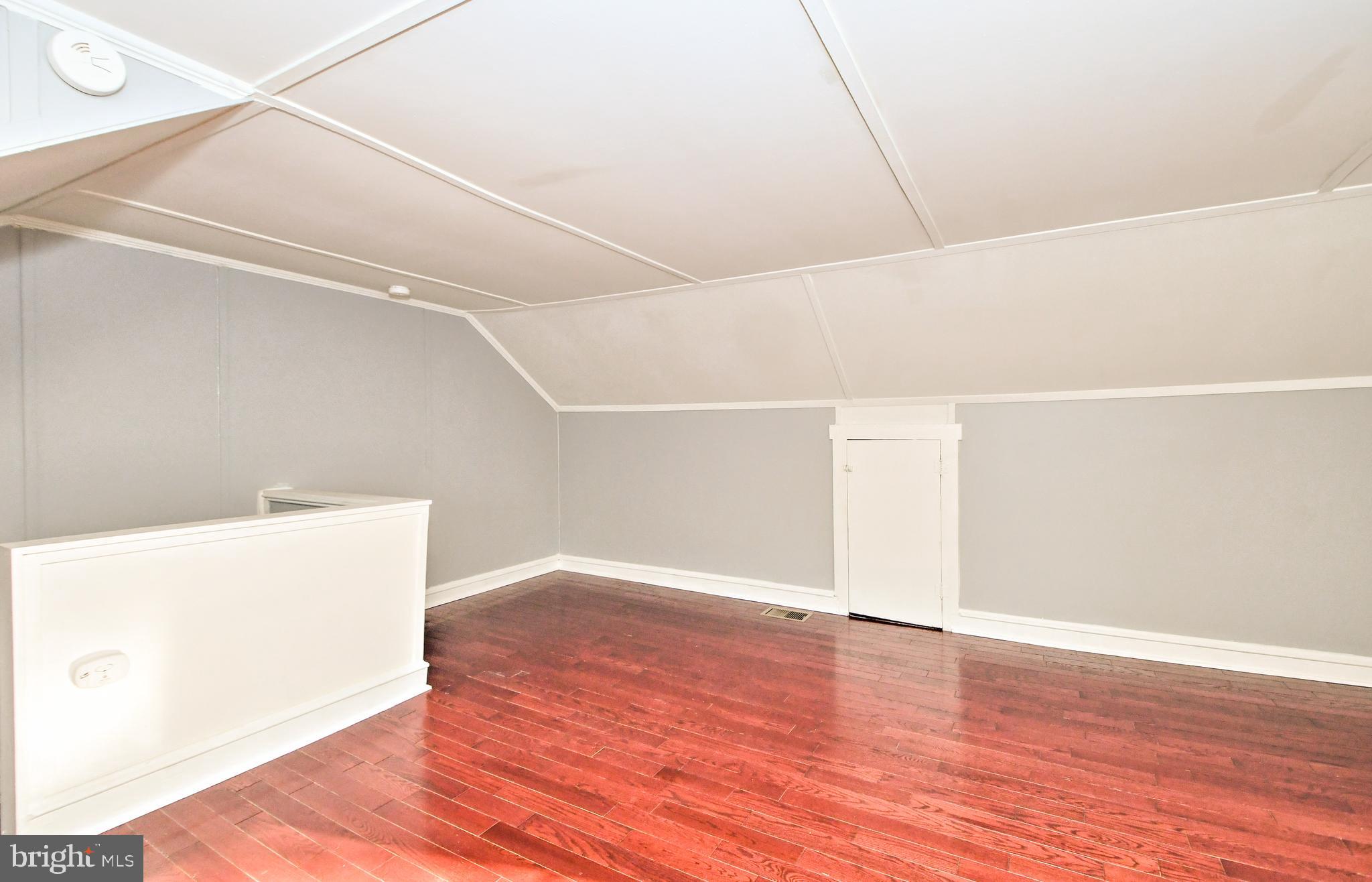 709 N CHARLOTTE STREET