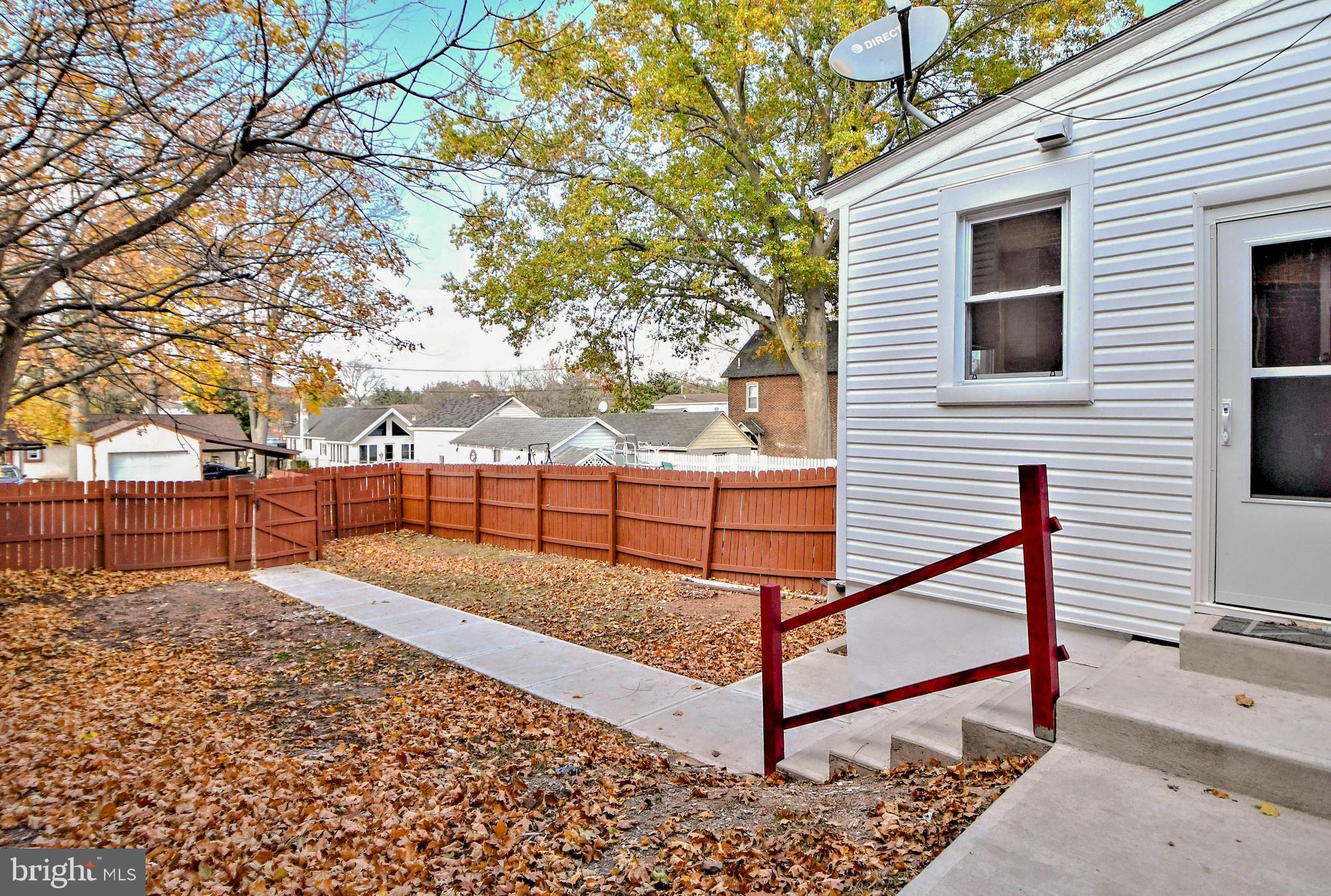 709 N CHARLOTTE STREET