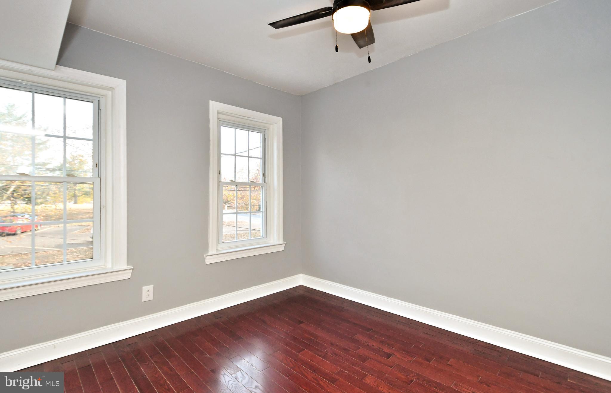 709 N CHARLOTTE STREET