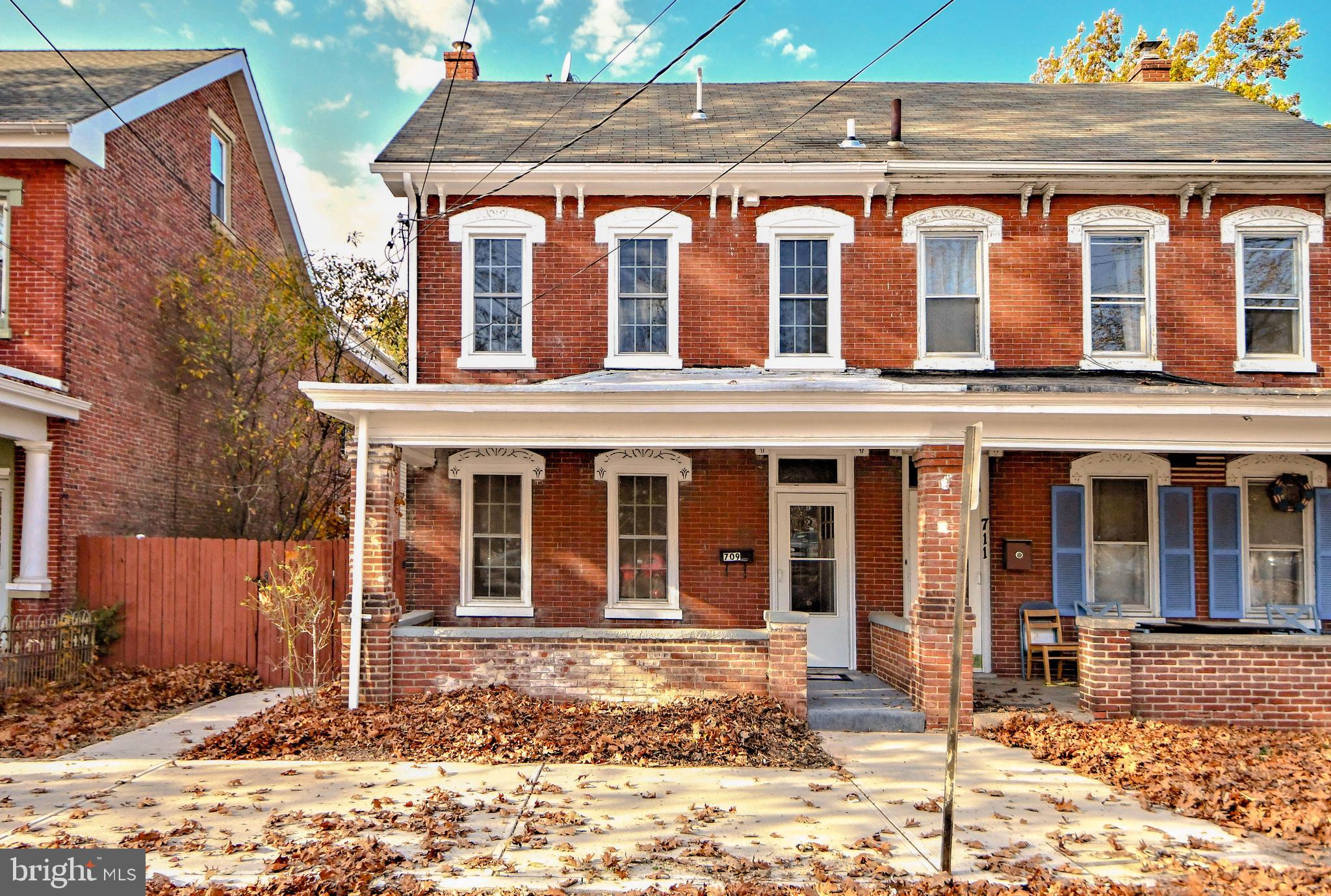 709 N CHARLOTTE STREET