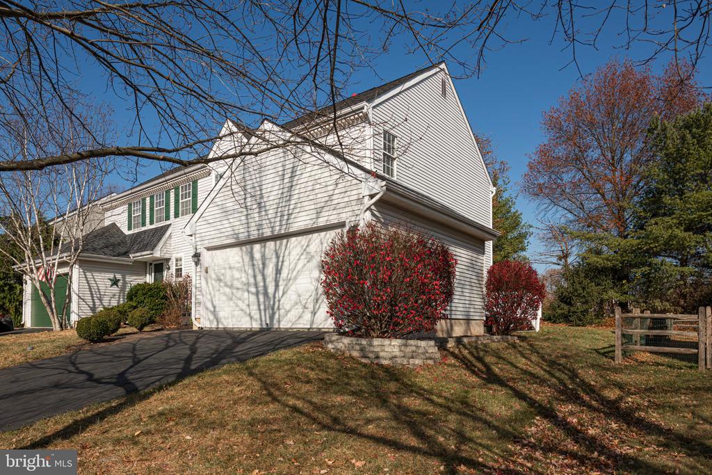 125 AZALEA CIRCLE