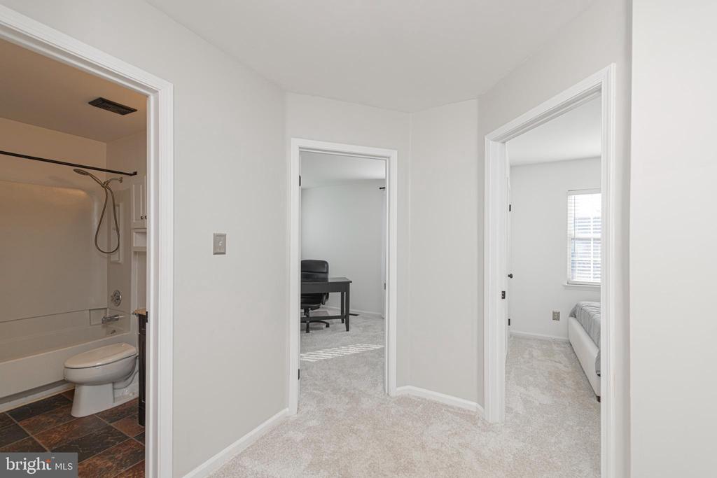 125 AZALEA CIRCLE