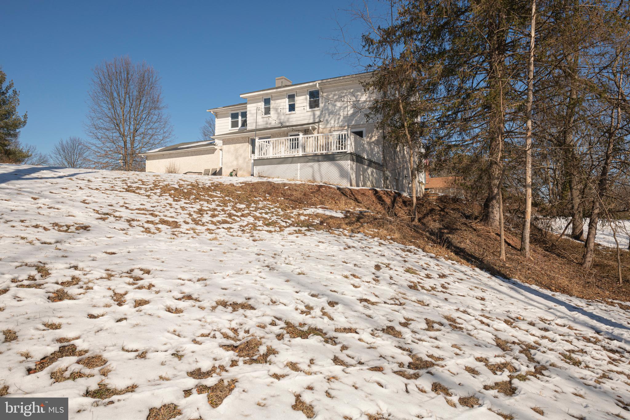 1230 BUTTONWOOD DRIVE