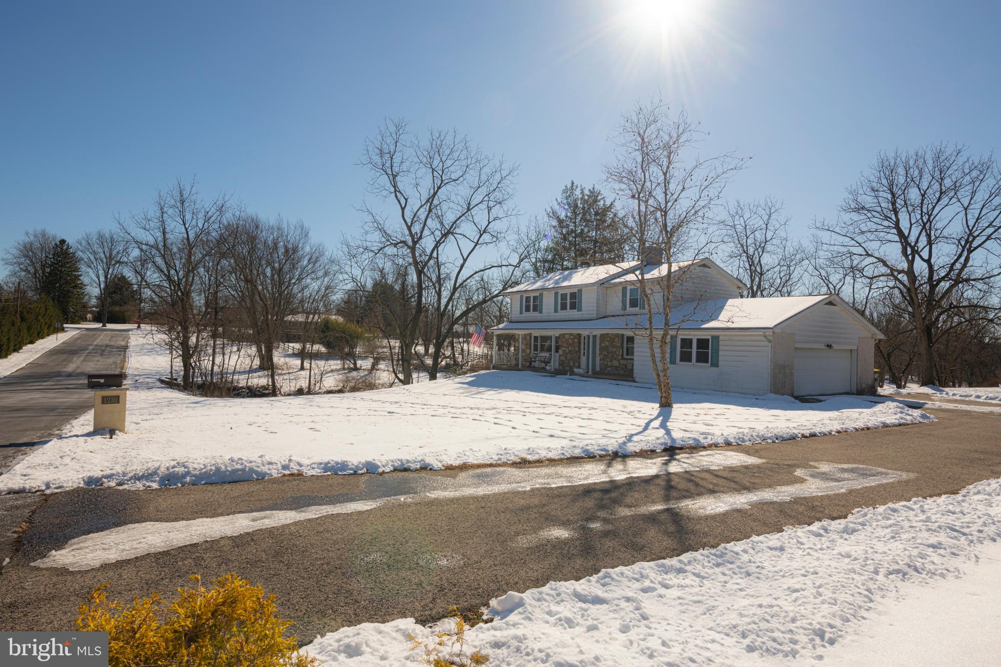 1230 BUTTONWOOD DRIVE