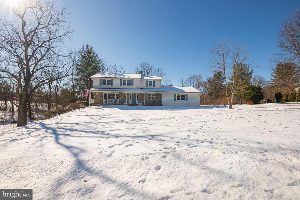 1230 BUTTONWOOD DRIVE