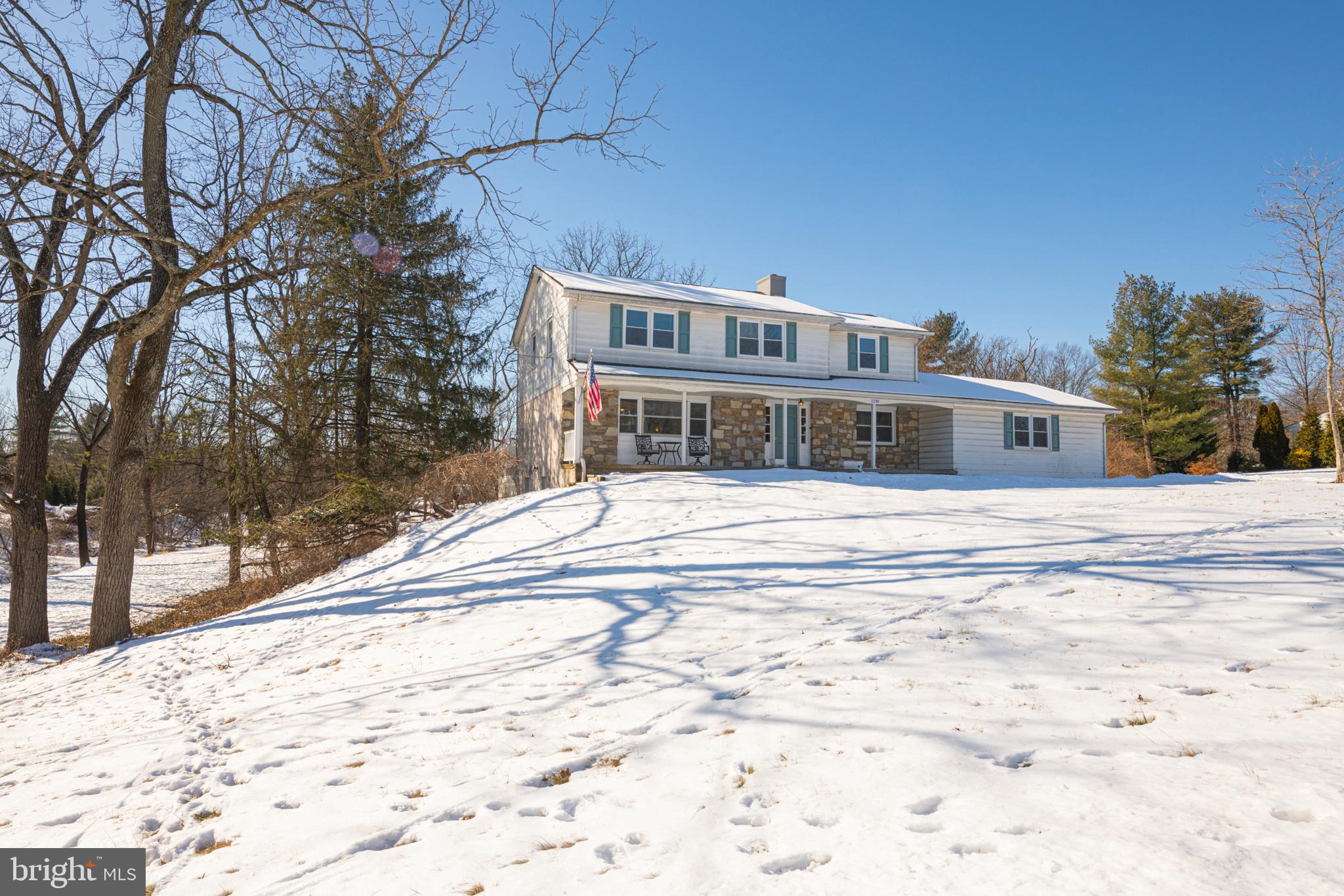 1230 BUTTONWOOD DRIVE