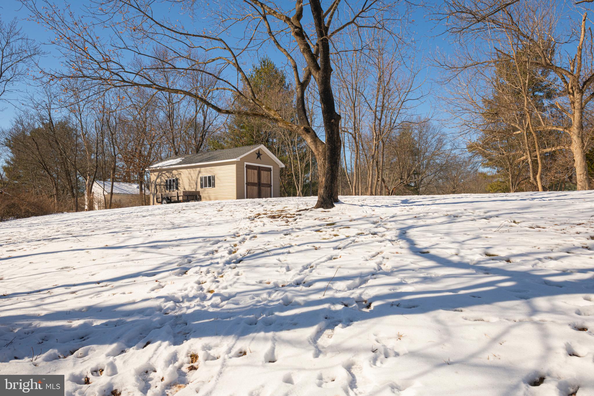 1230 BUTTONWOOD DRIVE