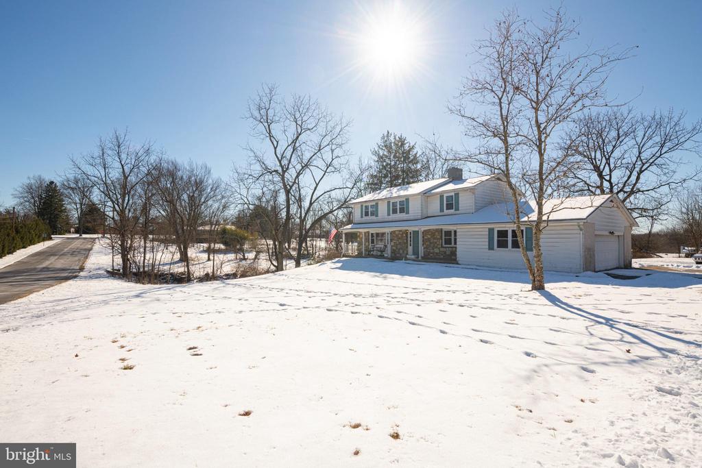 1230 BUTTONWOOD DRIVE