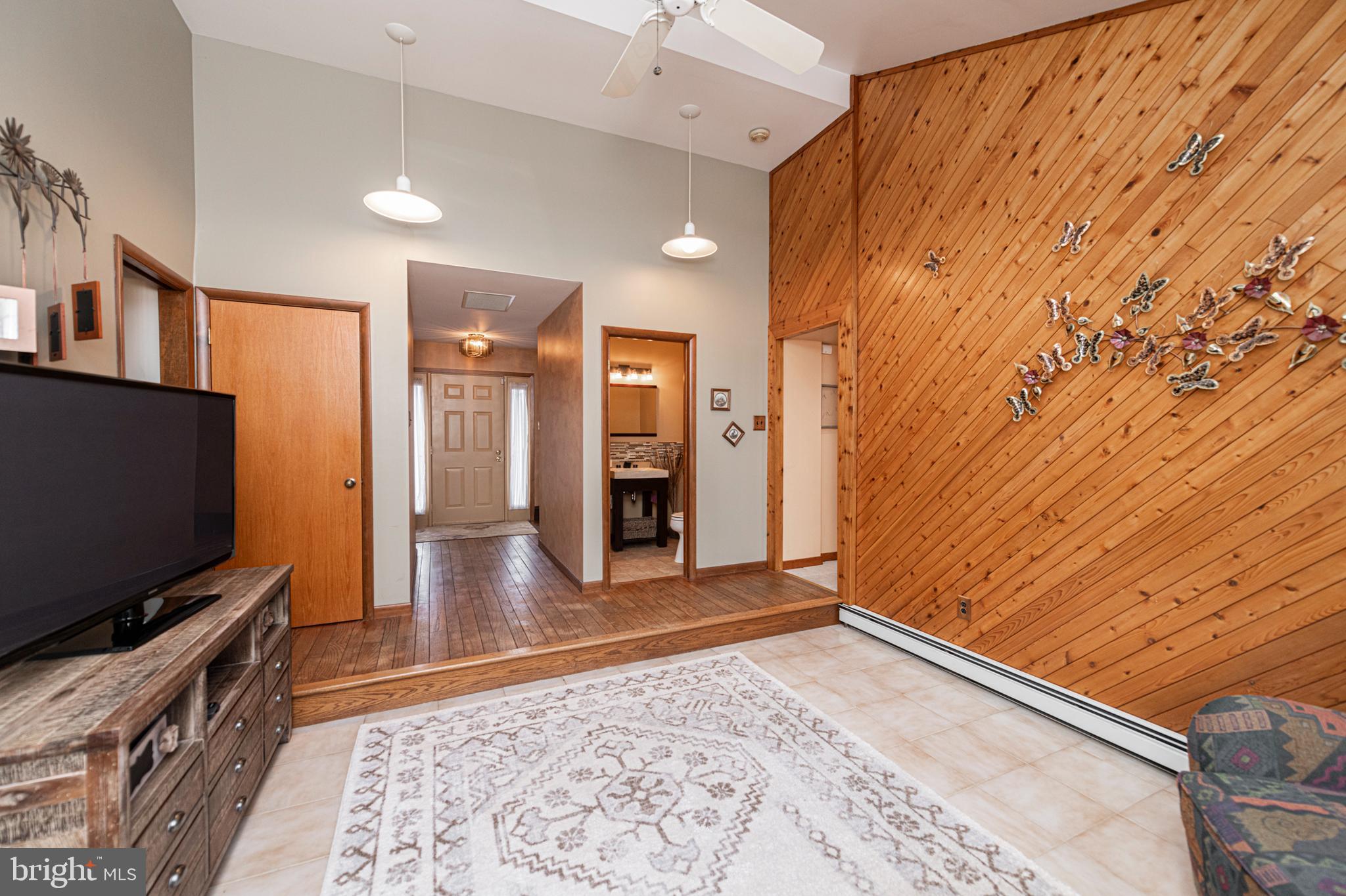 204 SILVERBROOK DRIVE