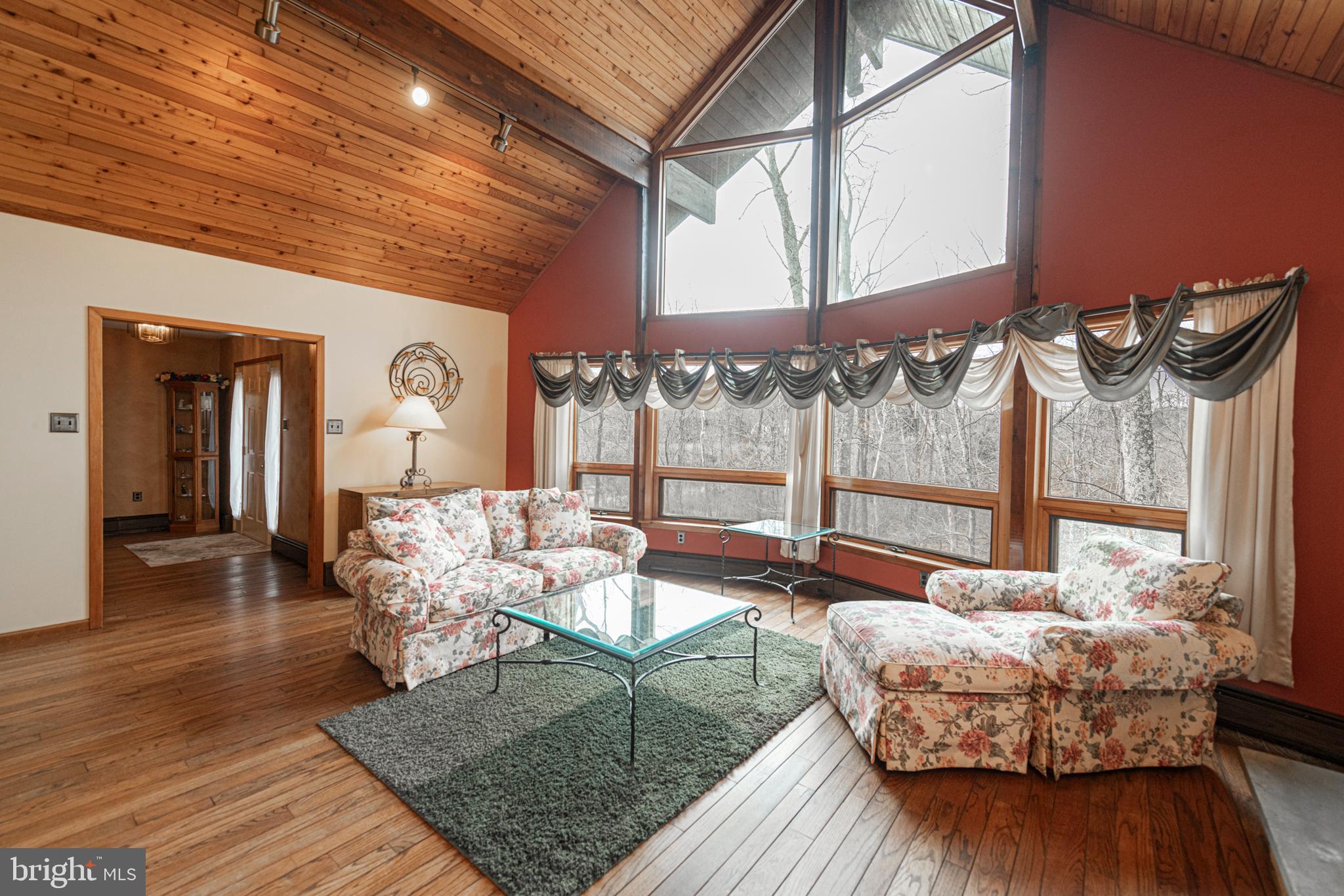 204 SILVERBROOK DRIVE