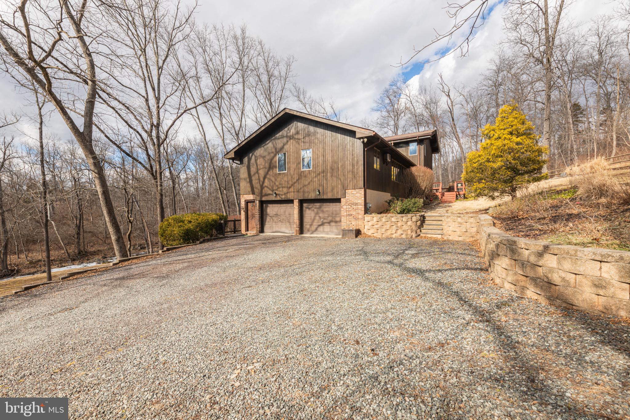 204 SILVERBROOK DRIVE