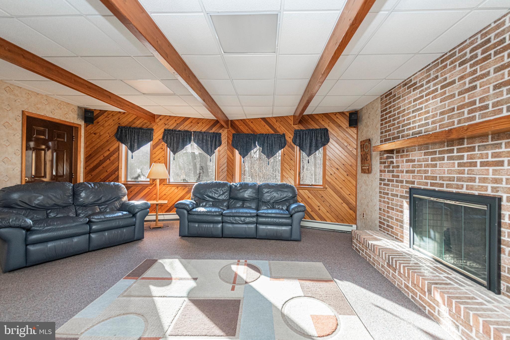 204 SILVERBROOK DRIVE