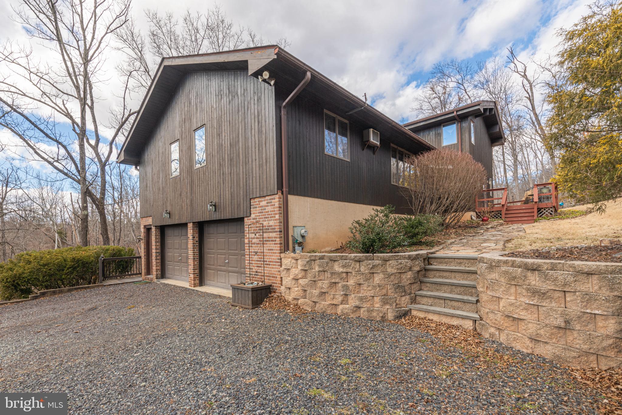 204 SILVERBROOK DRIVE