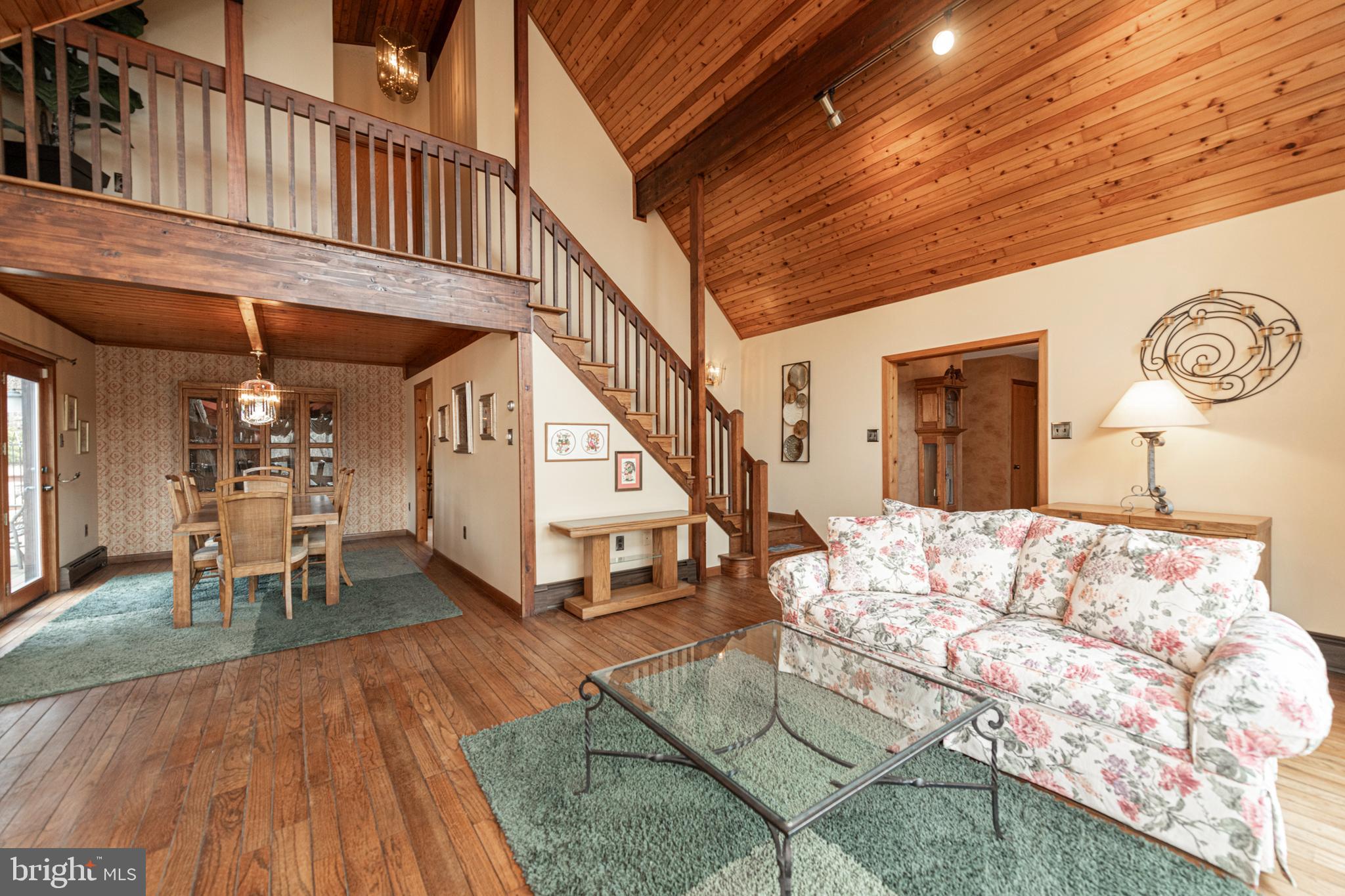 204 SILVERBROOK DRIVE