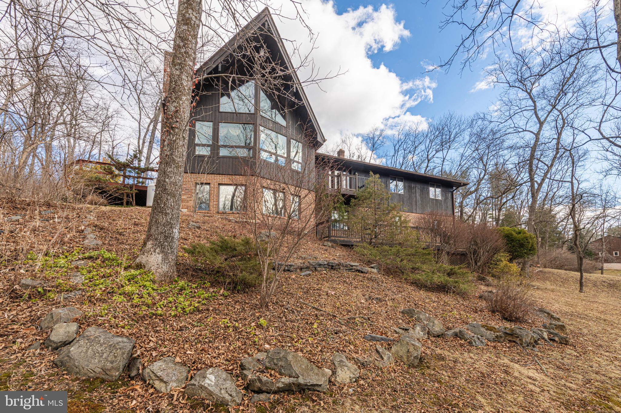 204 SILVERBROOK DRIVE