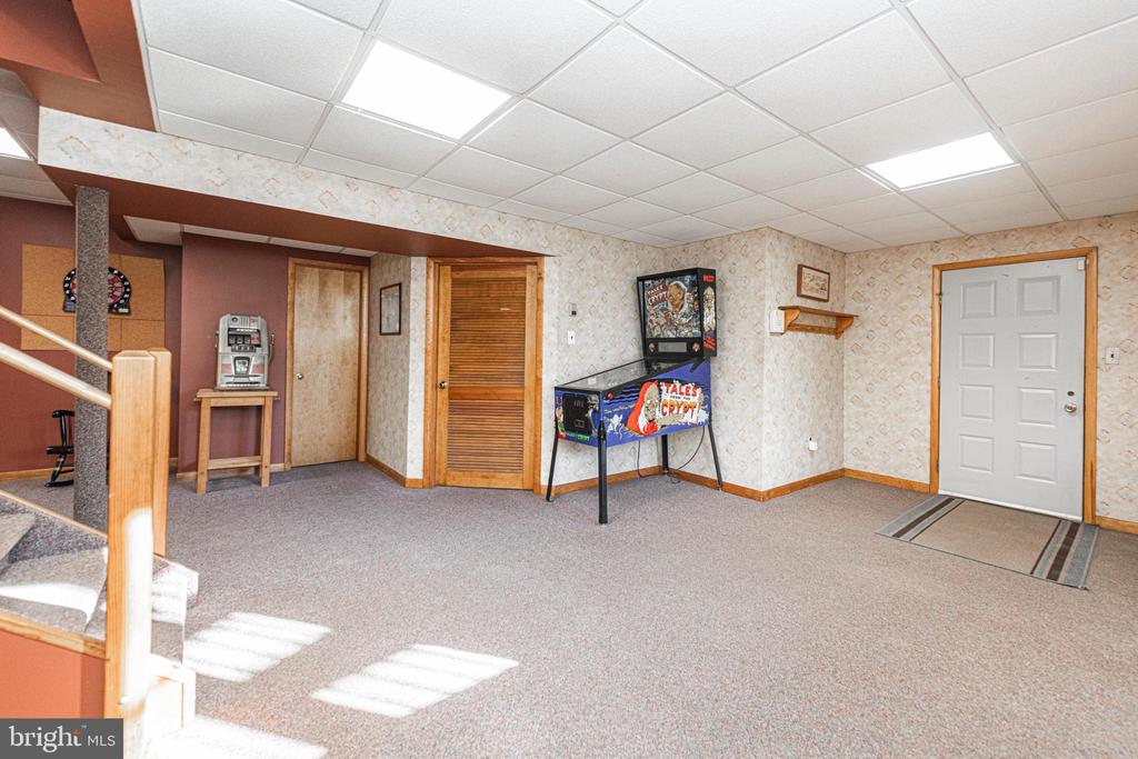 204 SILVERBROOK DRIVE