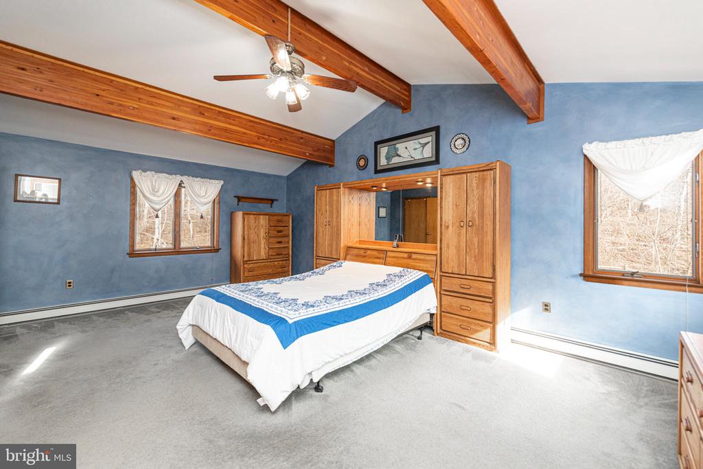 204 SILVERBROOK DRIVE