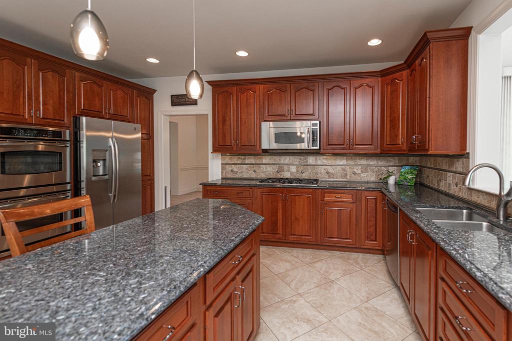 1438 REINER ROAD