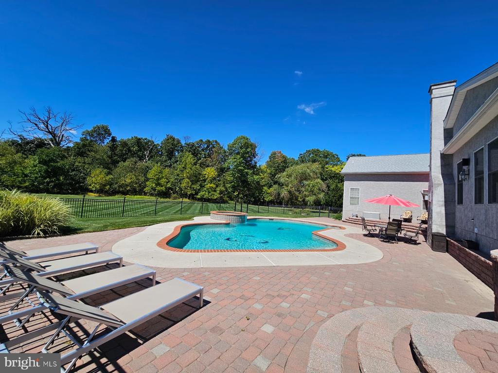 1438 REINER ROAD