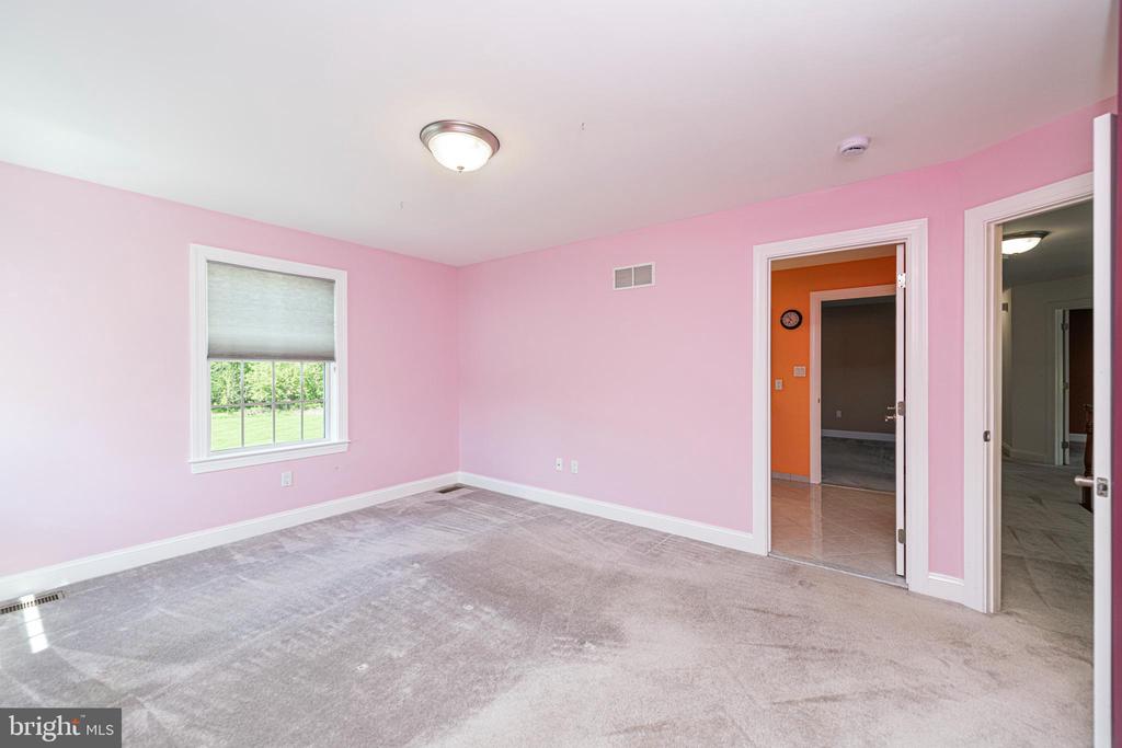 1438 REINER ROAD