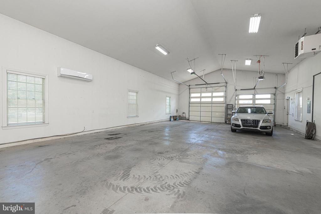 1438 REINER ROAD