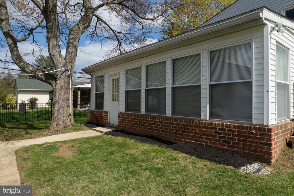 71 ELBOW LANE
