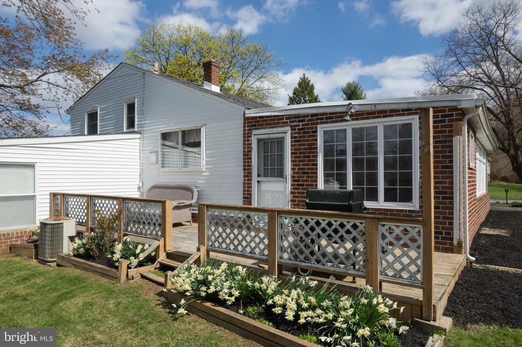 71 ELBOW LANE