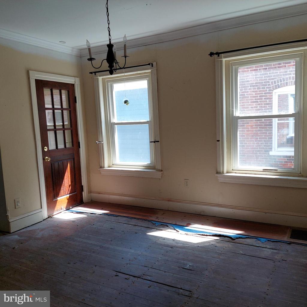 129 WALNUT STREET